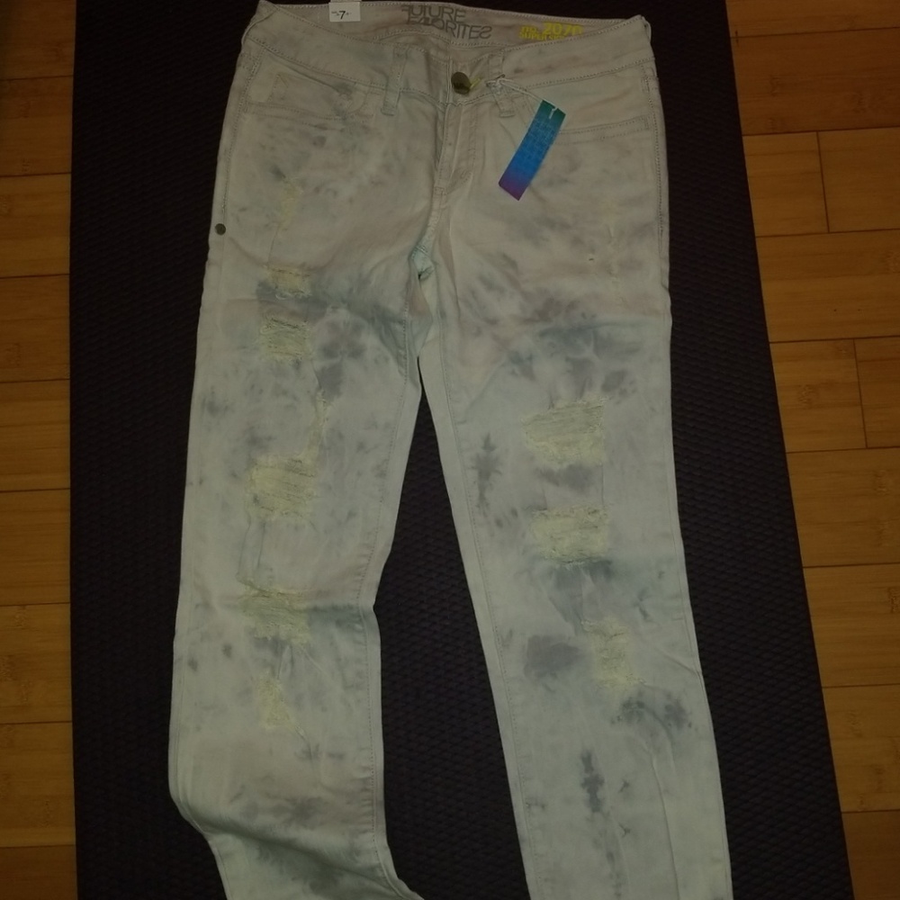 LAST CHANCE Acid Wash Distressed Skinny Jeans